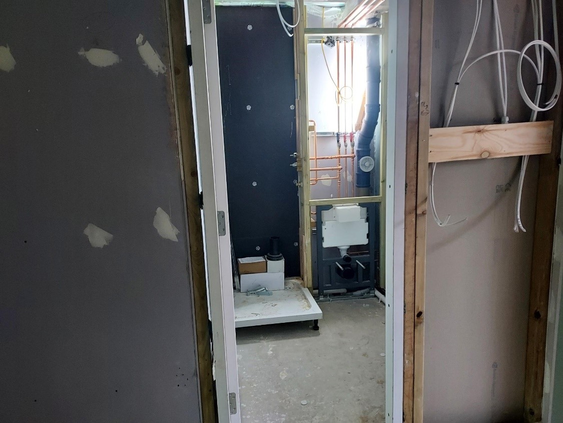 ensuite install.jpg